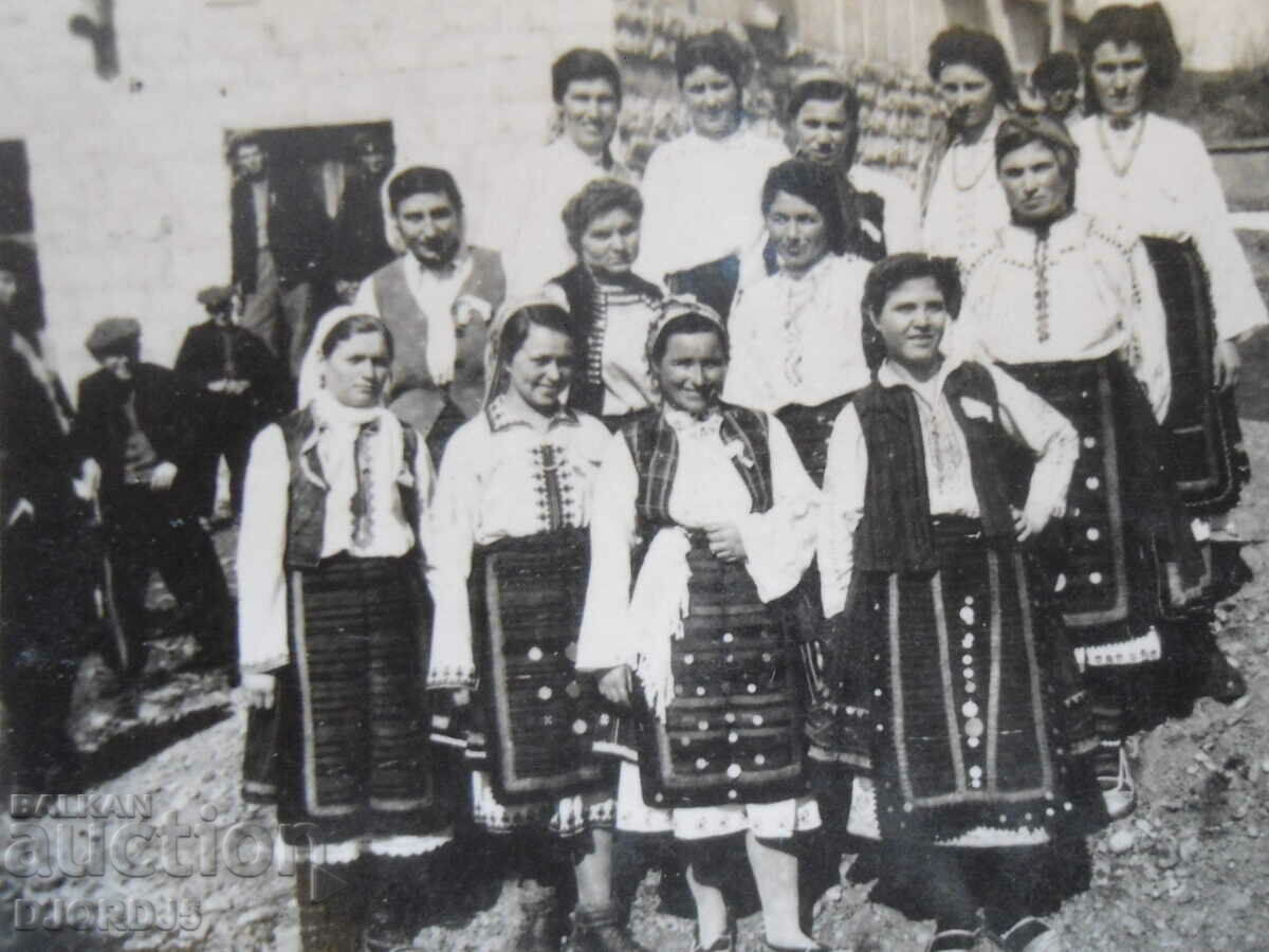 old photo with price 10.00 BGN | € 5.11 old photo with price 10.00 BGN | € 5.11