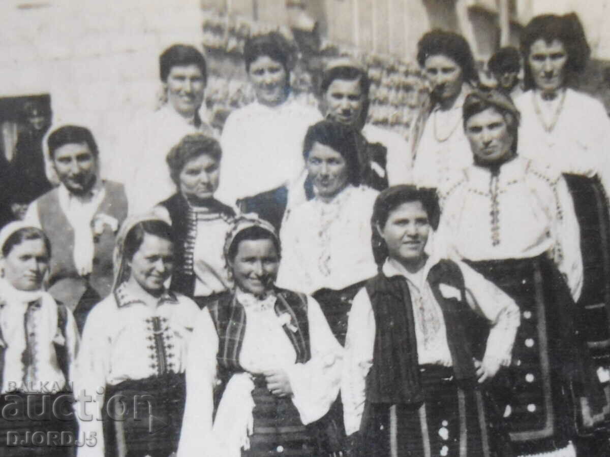 Auction old photo Auction old photo