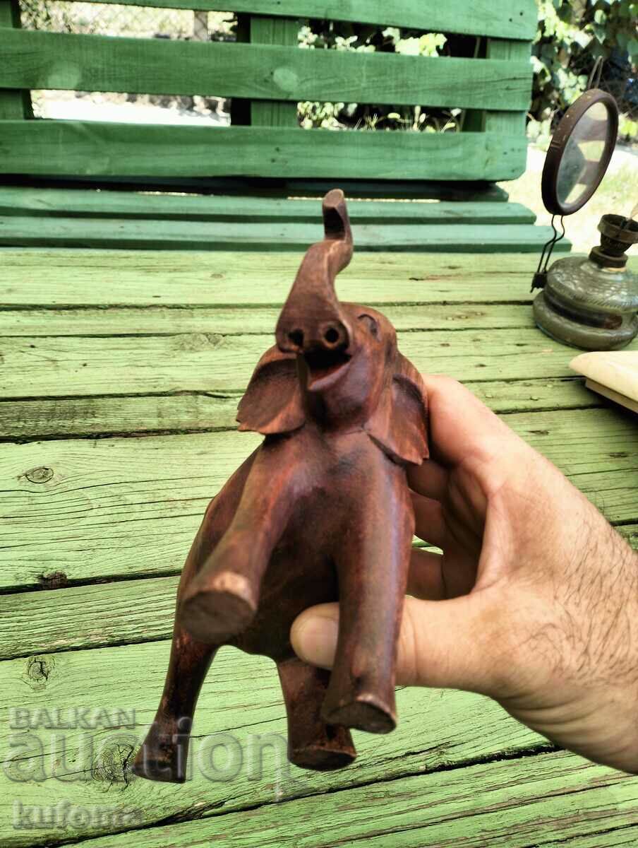 Аукцион Дървен слон