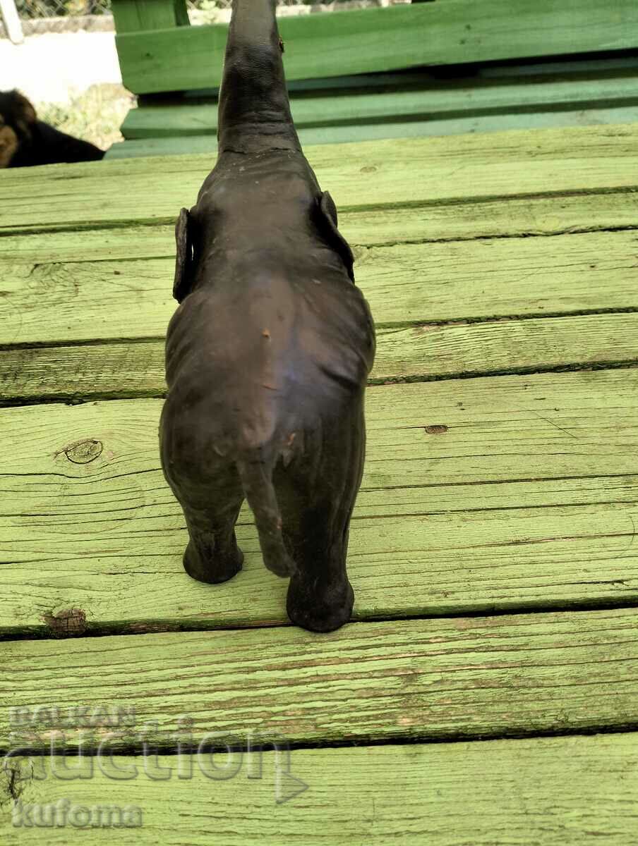 Δερμάτινος ελέφαντας - 6