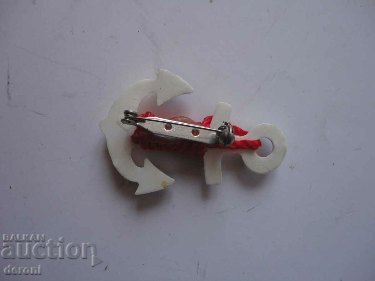 Delivery of Anchor brooch badge Delivery of Anchor brooch badge