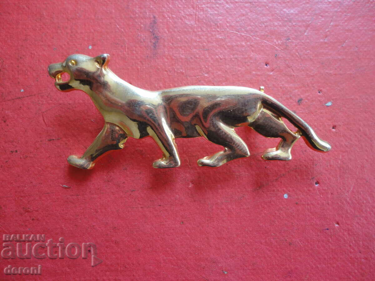 Unique gold jaguar badge with price 25.00 BGN | € 12.78 Unique gold jaguar badge with price 25.00 BGN | € 12.78