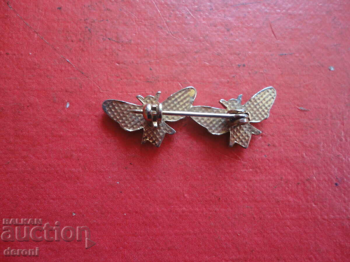 Аукцион Страхотна брошка с камъни 75 Аукцион Страхотна брошка с камъни 75