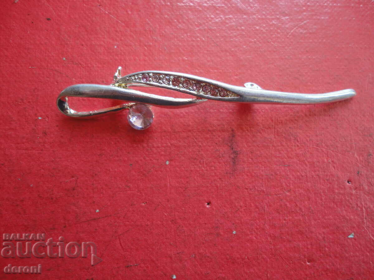 Great brooch with 78 stones with price 10.00 BGN | € 5.11
