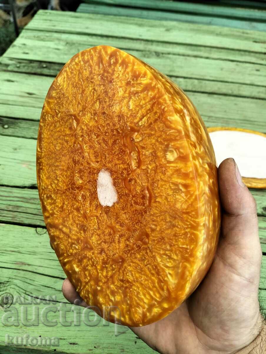 Delivery of Catalin jewelry box Delivery of Catalin jewelry box