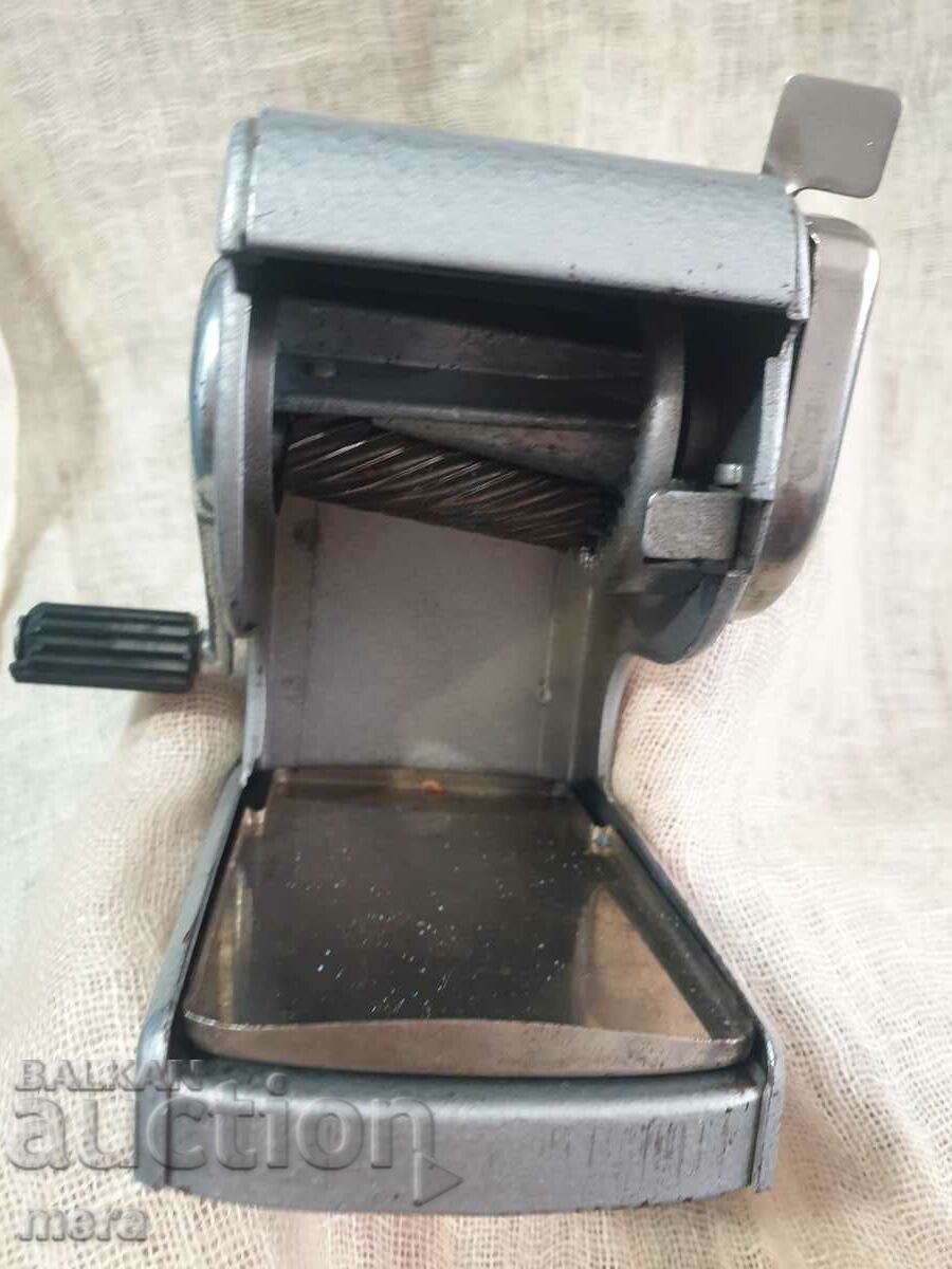 Old metal pencil sharpener - 5 Old metal pencil sharpener - 5