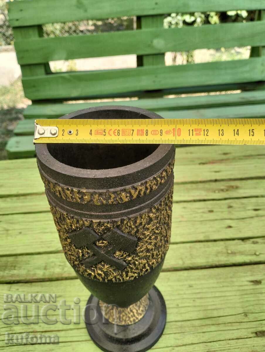 Auction German vase made of graphite coal Auction German vase made of graphite coal