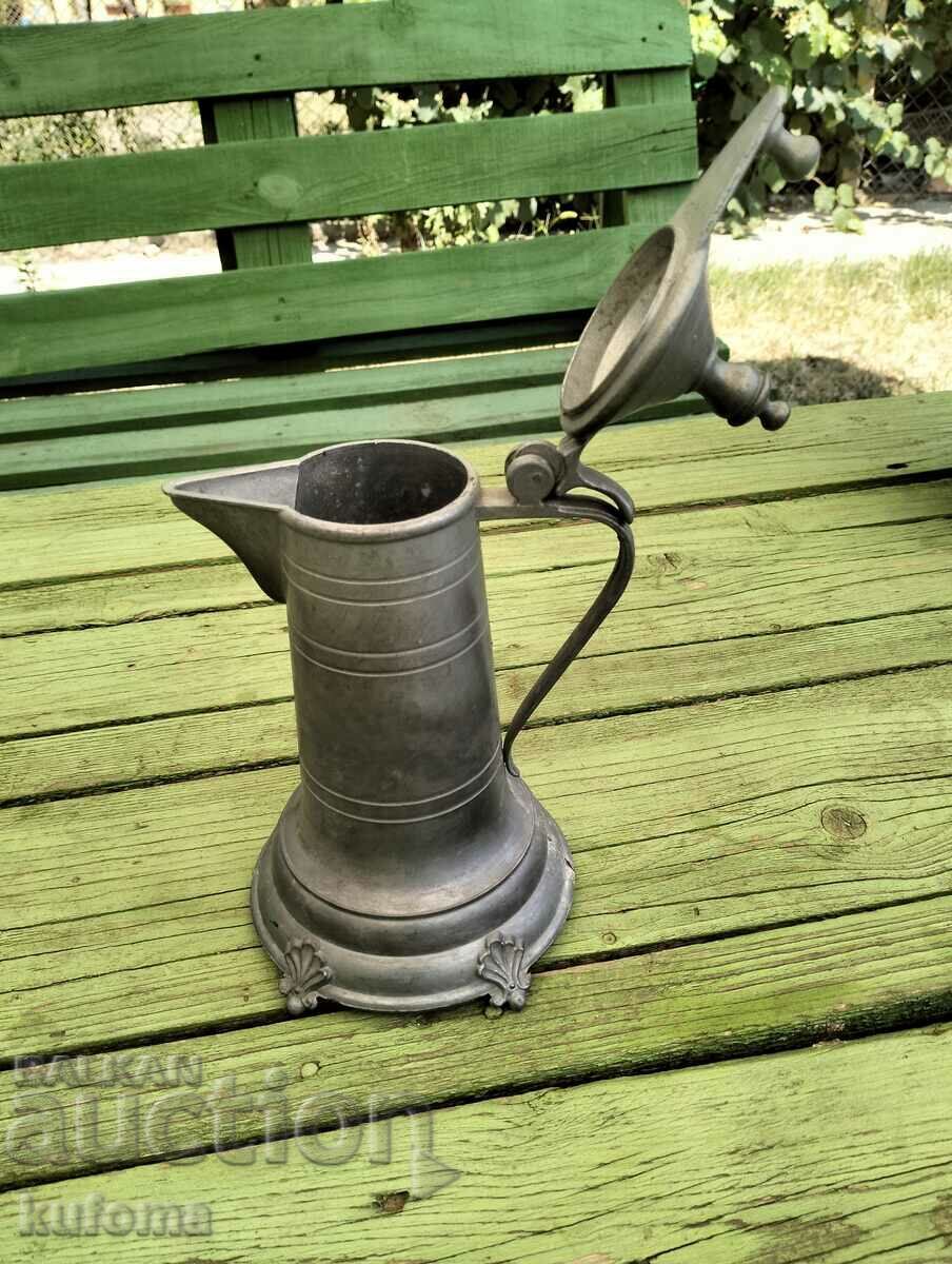 Τσιγκένια κανάτα με τιμή € 19.99 | 39.10 BGN