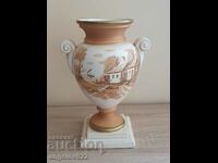 Красива керамична ваза ръчно изрисувана!!!