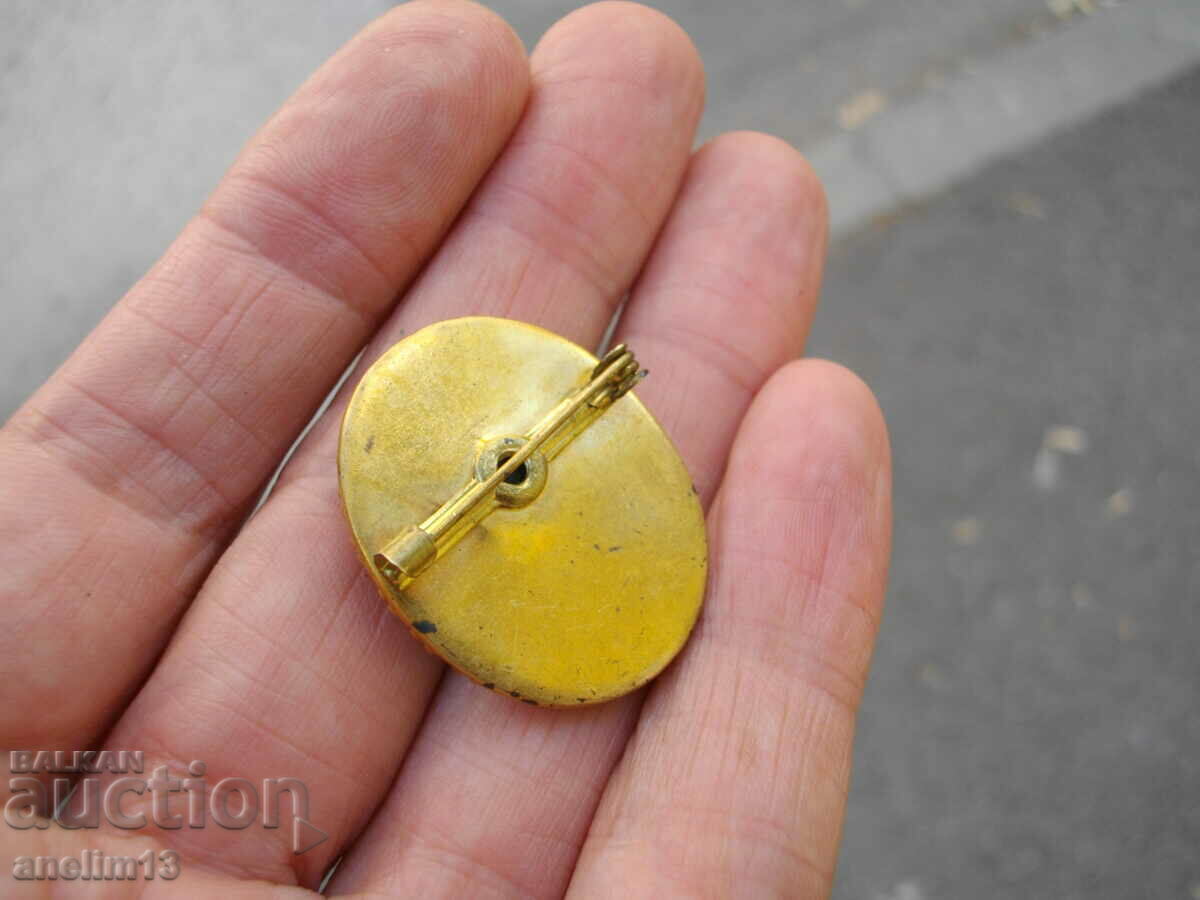 OLD CAMEO BROOCH - 7 OLD CAMEO BROOCH - 7