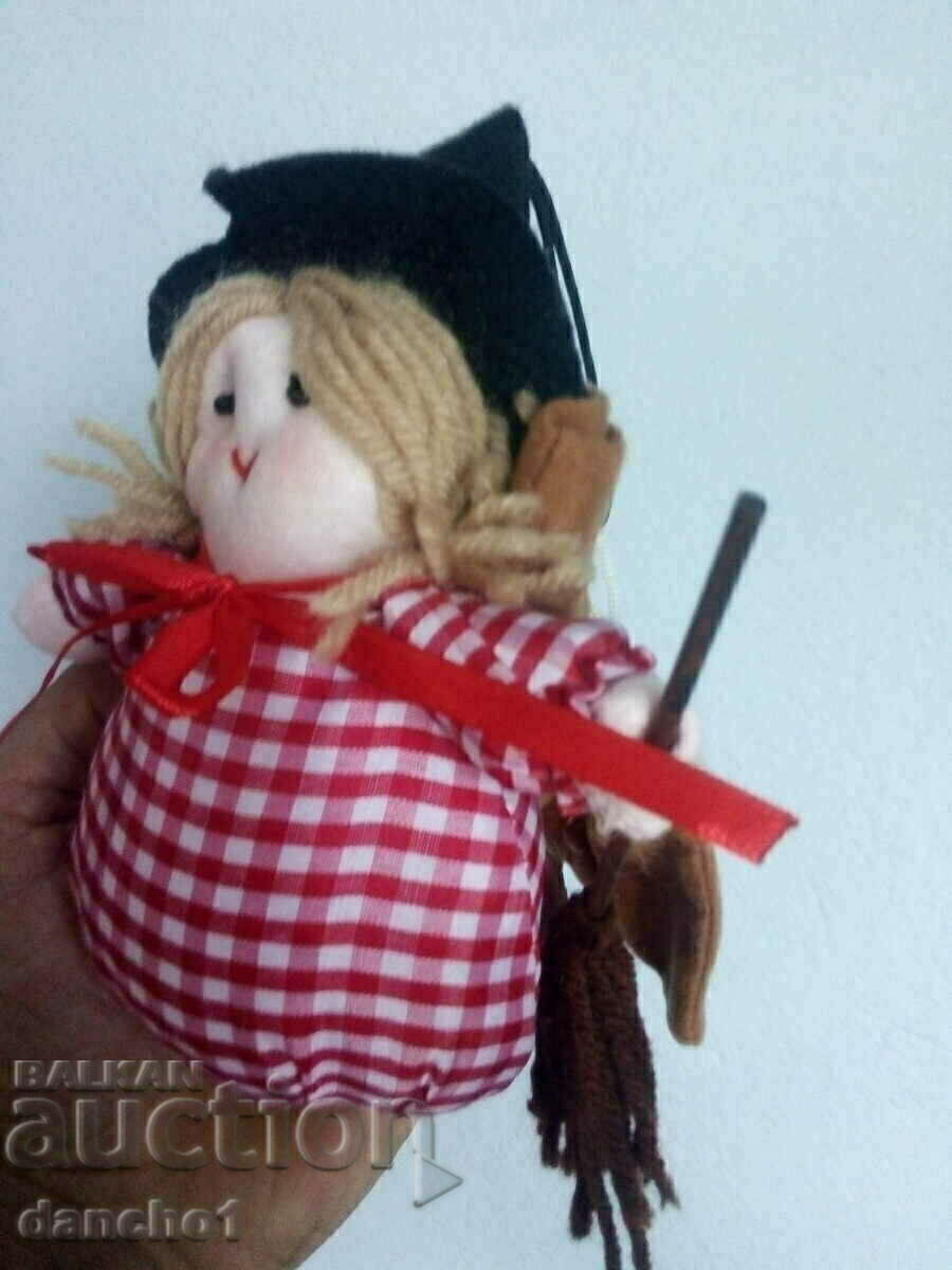 Баба Яга-тинейджър с цена 10.00 лв. | € 5.11