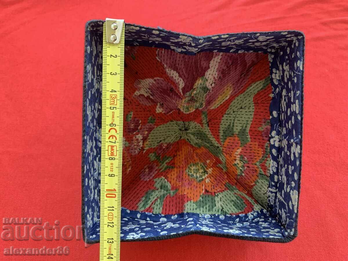 Auction  Old Tubeteyka