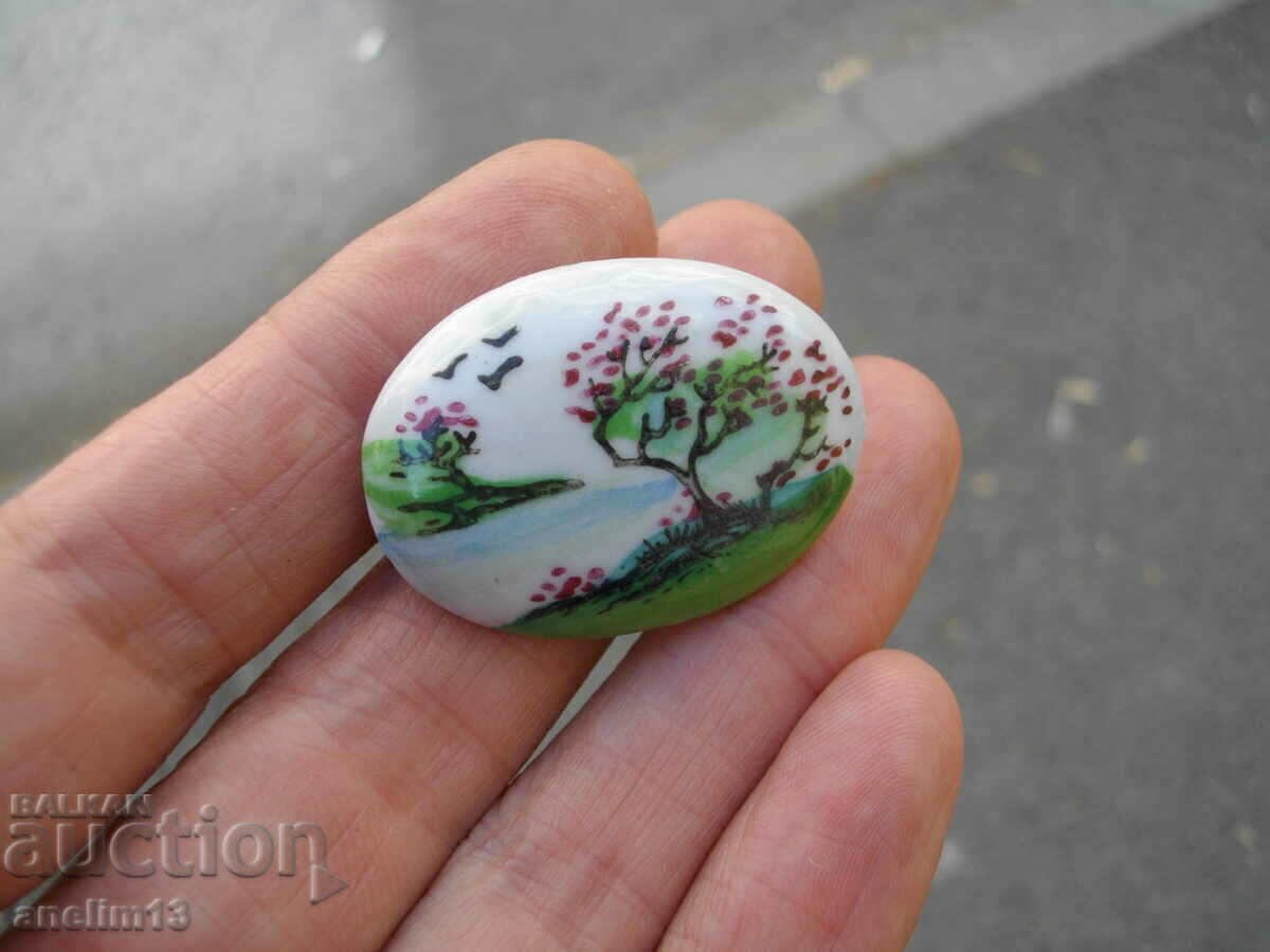 OLD BROOCH PICTURE HAND PAINTED PORCELAIN with price 45.00 BGN | € 23.01 OLD BROOCH PICTURE HAND PAINTED PORCELAIN with price 45.00 BGN | € 23.01