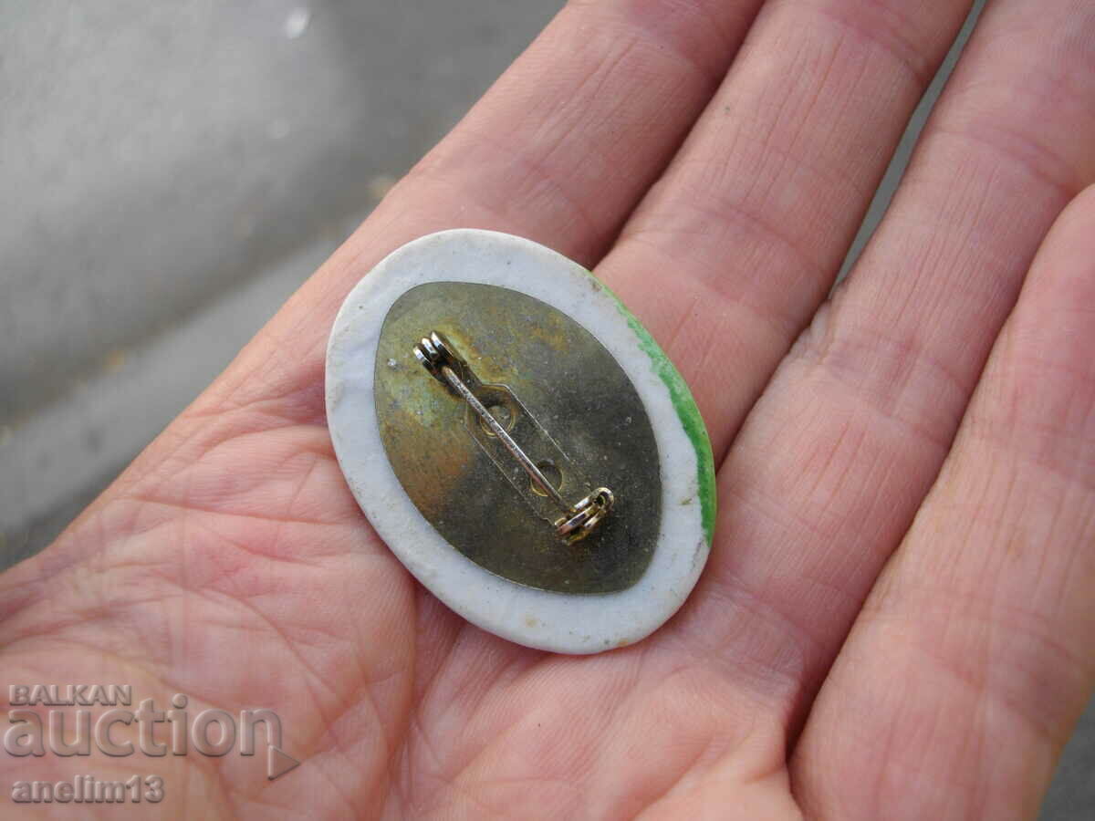 OLD BROOCH PICTURE HAND PAINTED PORCELAIN - 5 OLD BROOCH PICTURE HAND PAINTED PORCELAIN - 5