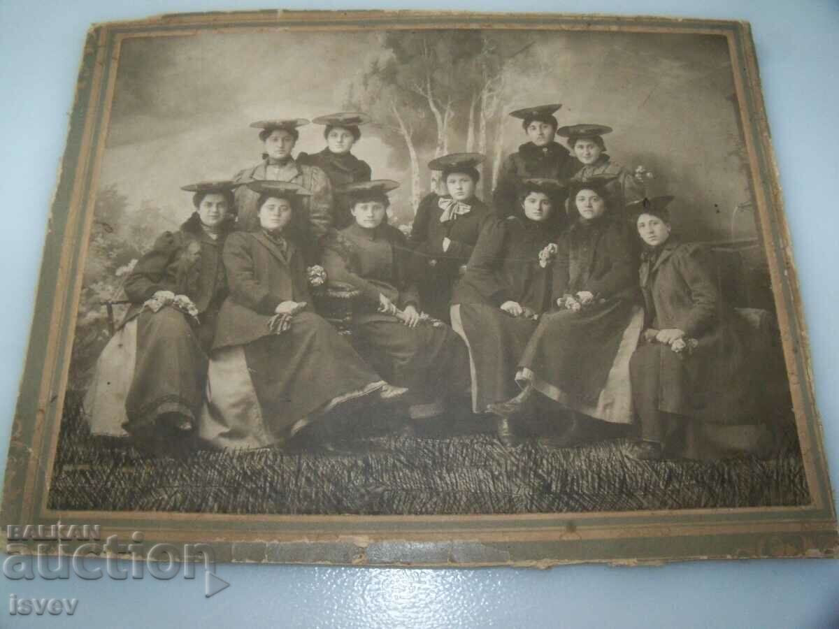 Beautiful large old photo on cardboard, ladies collection - 6 Beautiful large old photo on cardboard, ladies collection - 6