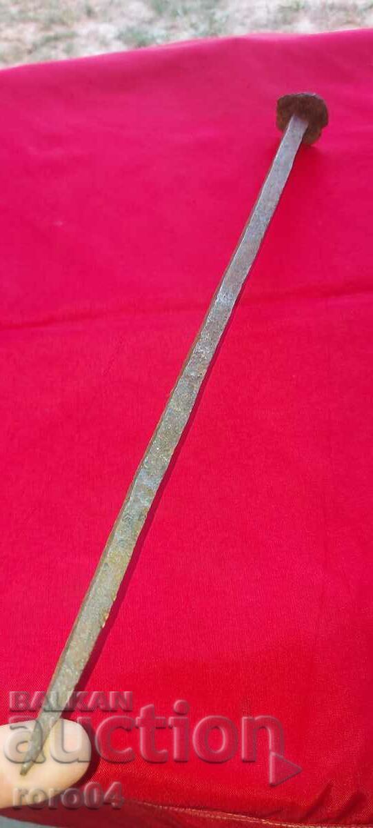 HUGE OLD HAND FORGED NAIL - XXL SIZE - 6