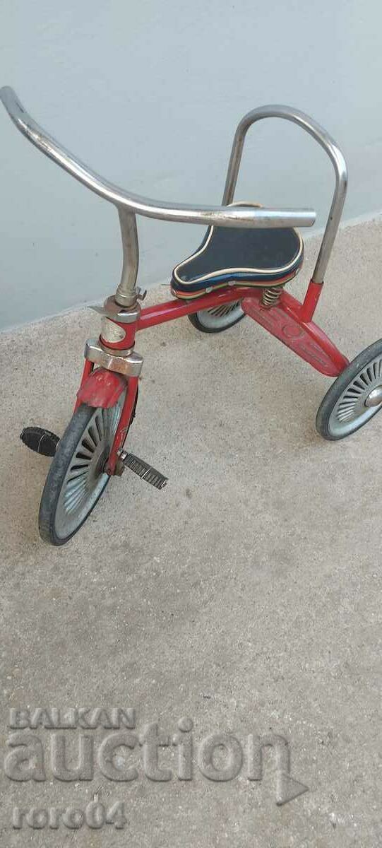 CHILDREN'S SOC. BICYCLE - TRIKE - 7