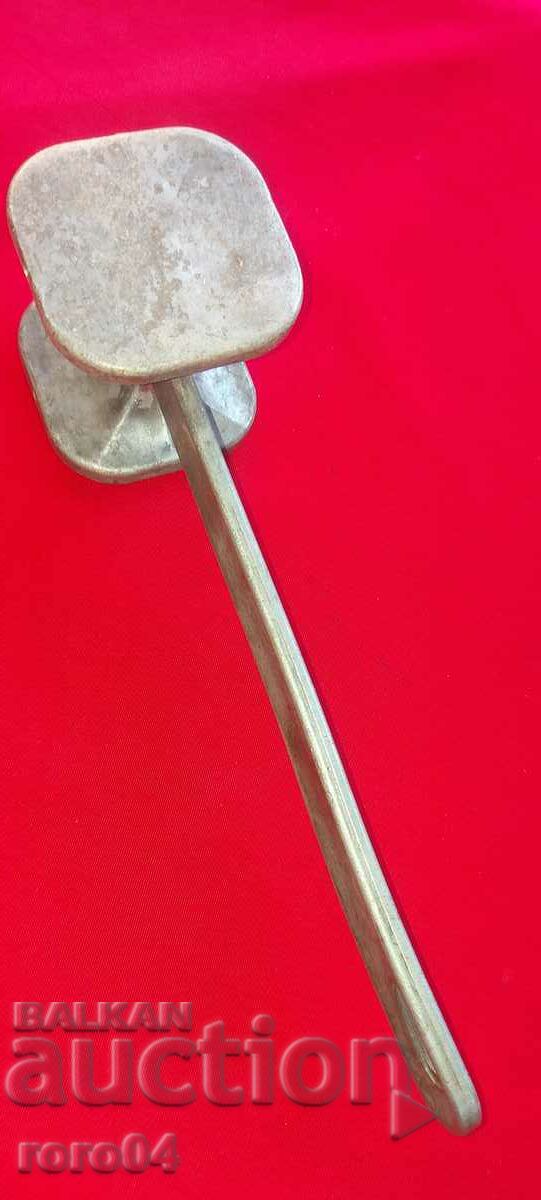 STEAK HAMMER with price 27.00 BGN | € 13.80 STEAK HAMMER with price 27.00 BGN | € 13.80