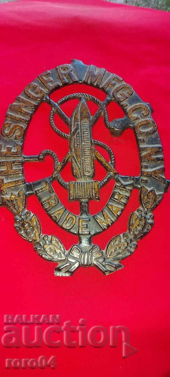 SINGER - SINGER - TABLE - 7 SINGER - SINGER - TABLE - 7