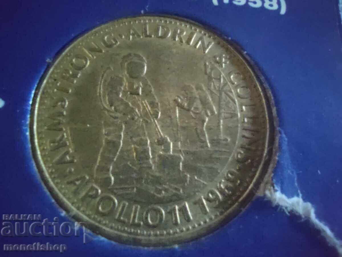 Auction Shell collection 30 pcs. Tokens on the theme of space and aviation. Auction Shell collection 30 pcs. Tokens on the theme of space and aviation.