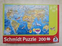 Puzzle cu harta lumii