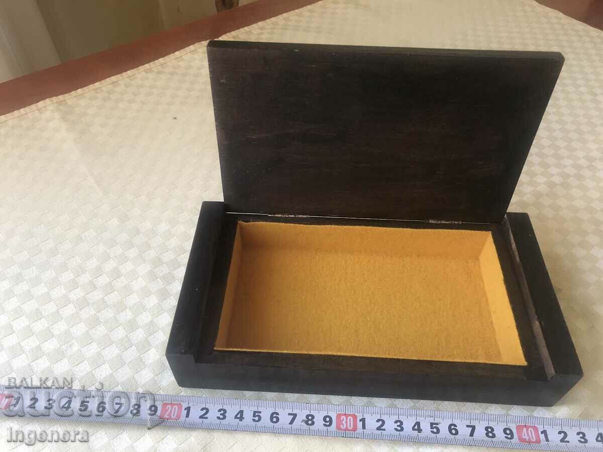 Аукцион КУТИЯ ДЪРВО ПИРОГРАФ РИСУНЪК СТАРИННА ОТ СОЦА МОСТРА Аукцион КУТИЯ ДЪРВО ПИРОГРАФ РИСУНЪК СТАРИННА ОТ СОЦА МОСТРА