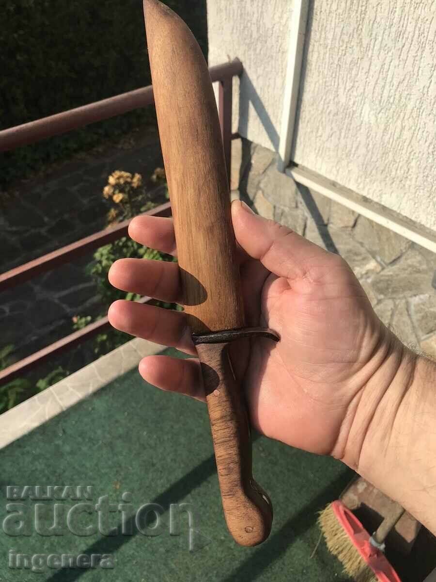 Delivery of BUTCHER KNIFE BLADE ANTIQUE KANIA