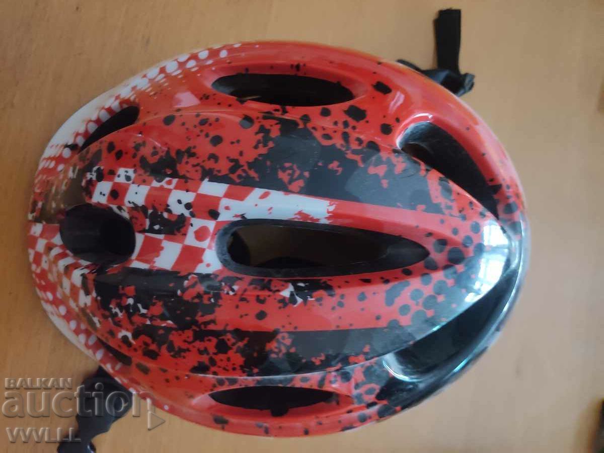 Auction  Knee pads, elbow pads and helmet.