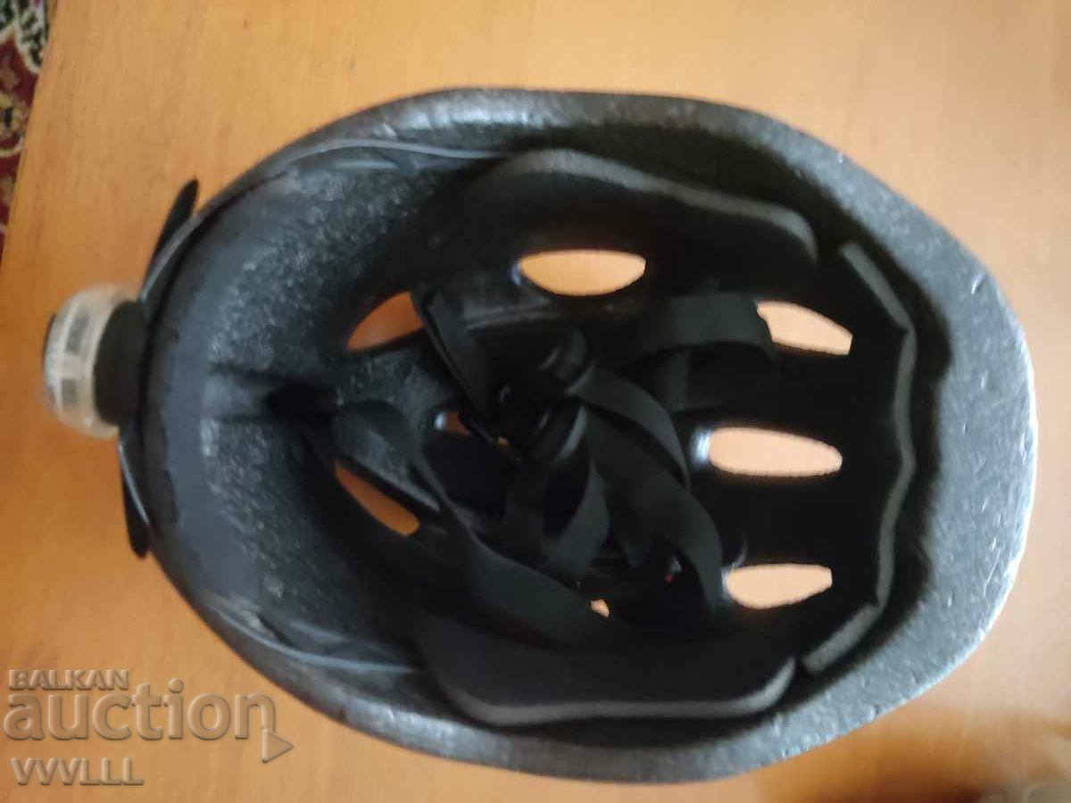 Knee pads, elbow pads and helmet. - 6