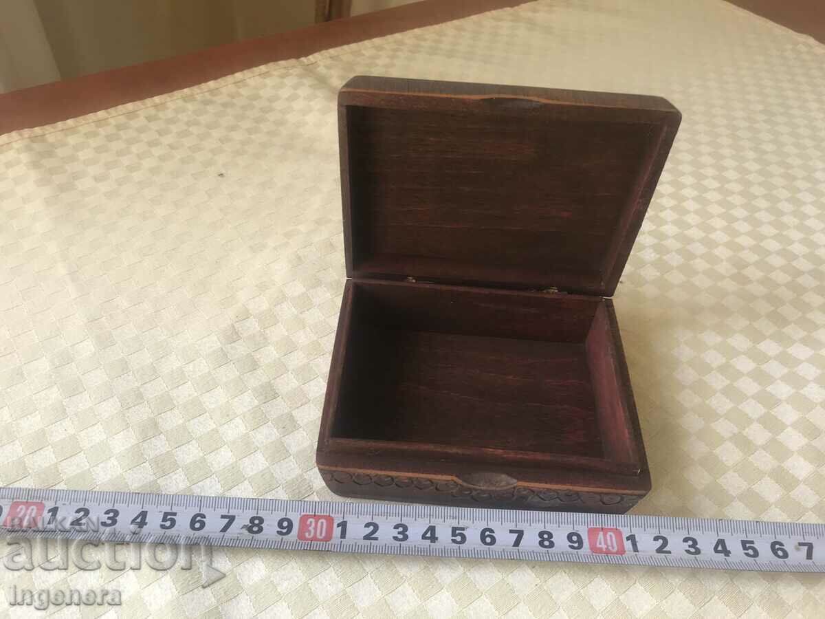 Аукцион КУТИЯ ДЪРВО ПИРОГРАФ РИСУНЪК СТАРИННА ОТ СОЦА МОСТРА Аукцион КУТИЯ ДЪРВО ПИРОГРАФ РИСУНЪК СТАРИННА ОТ СОЦА МОСТРА