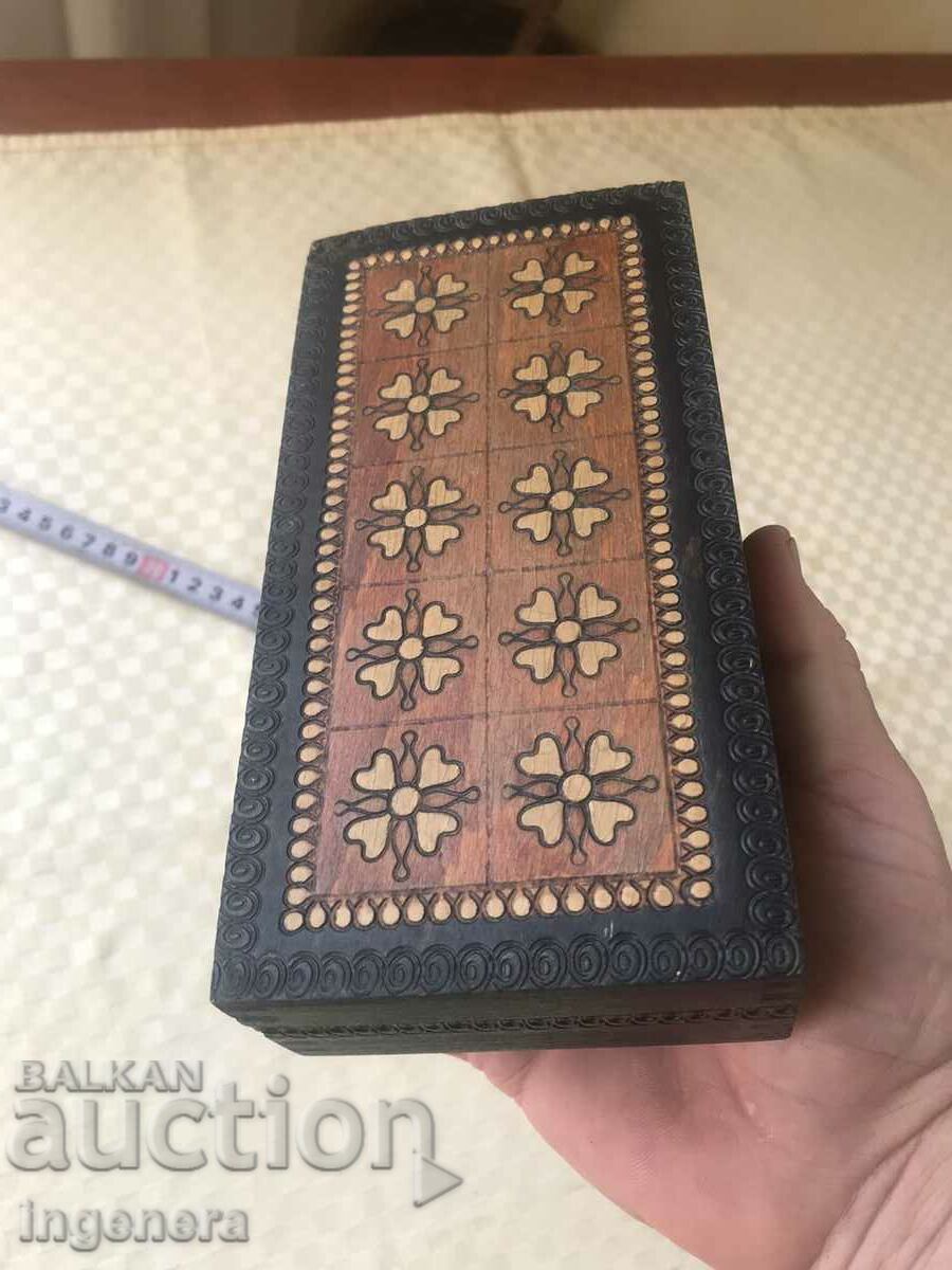 Доставка на КУТИЯ ДЪРВО ПИРОГРАФ РИСУНЪК СТАРИННА ОТ СОЦА МОСТРА Доставка на КУТИЯ ДЪРВО ПИРОГРАФ РИСУНЪК СТАРИННА ОТ СОЦА МОСТРА