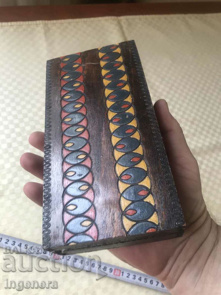 Доставка на КУТИЯ ДЪРВО ПИРОГРАФ РИСУНЪК СТАРИННА ОТ СОЦА МОСТРА Доставка на КУТИЯ ДЪРВО ПИРОГРАФ РИСУНЪК СТАРИННА ОТ СОЦА МОСТРА