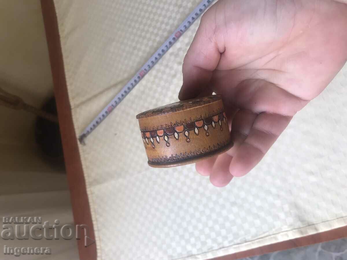 КУТИЯ ДЪРВО ПИРОГРАФ РИСУНЪК СТАРИННА ОТ СОЦА МОСТРА - 5 КУТИЯ ДЪРВО ПИРОГРАФ РИСУНЪК СТАРИННА ОТ СОЦА МОСТРА - 5