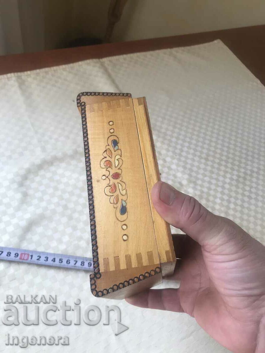 КУТИЯ ДЪРВО ПИРОГРАФ РИСУНЪК СТАРИННА ОТ СОЦА МОСТРА - 5 КУТИЯ ДЪРВО ПИРОГРАФ РИСУНЪК СТАРИННА ОТ СОЦА МОСТРА - 5