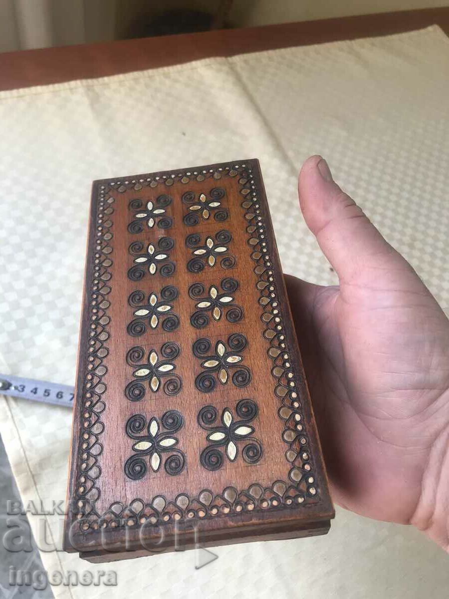 CUTIE LEMN PIROGRAF DESEN ANTICHI DIN SOCA MOSTRA - 5 CUTIE LEMN PIROGRAF DESEN ANTICHI DIN SOCA MOSTRA - 5