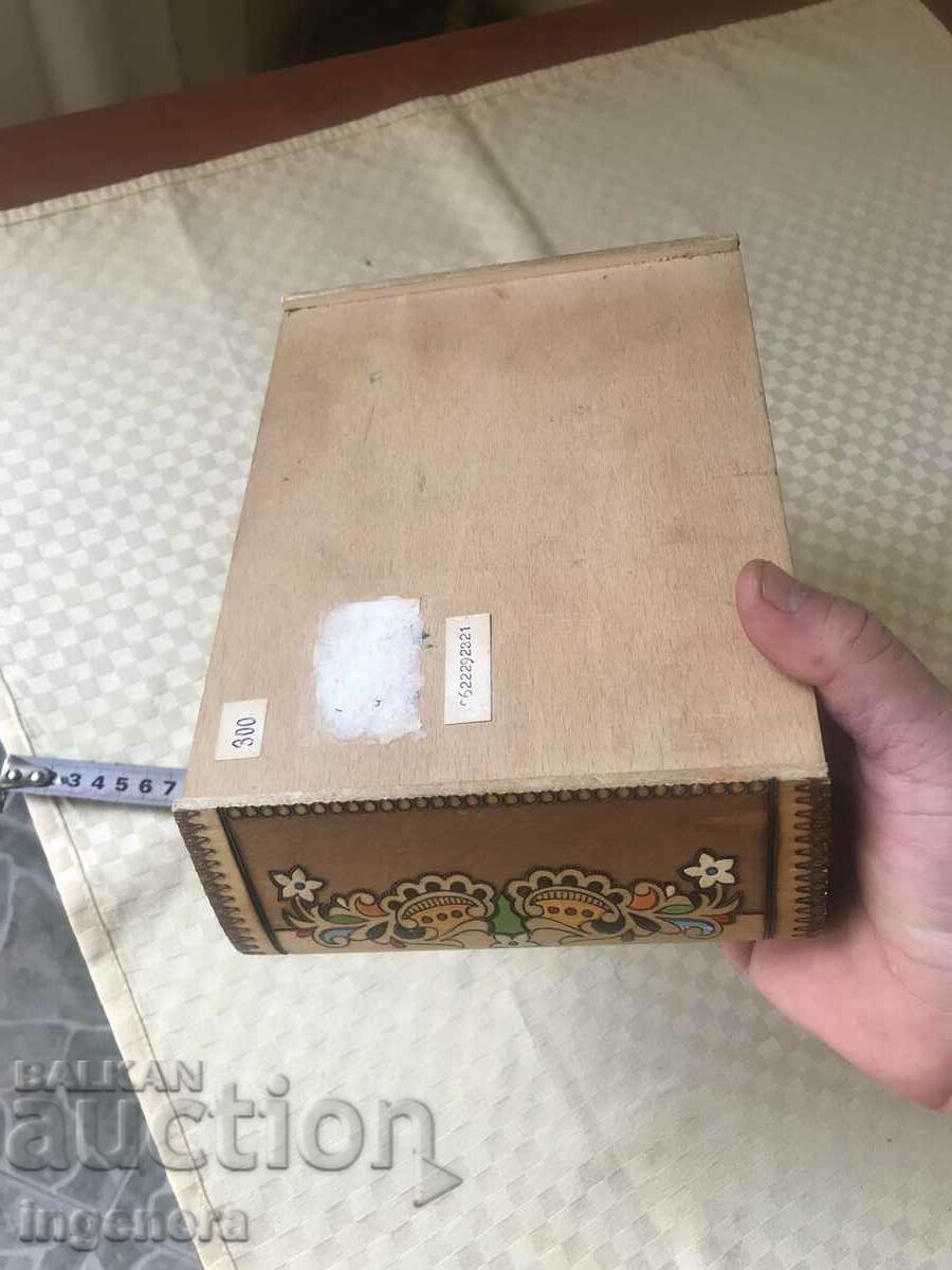 КУТИЯ ДЪРВО ПИРОГРАФ РИСУНЪК СТАРИННА ОТ СОЦА МОСТРА - 6 КУТИЯ ДЪРВО ПИРОГРАФ РИСУНЪК СТАРИННА ОТ СОЦА МОСТРА - 6