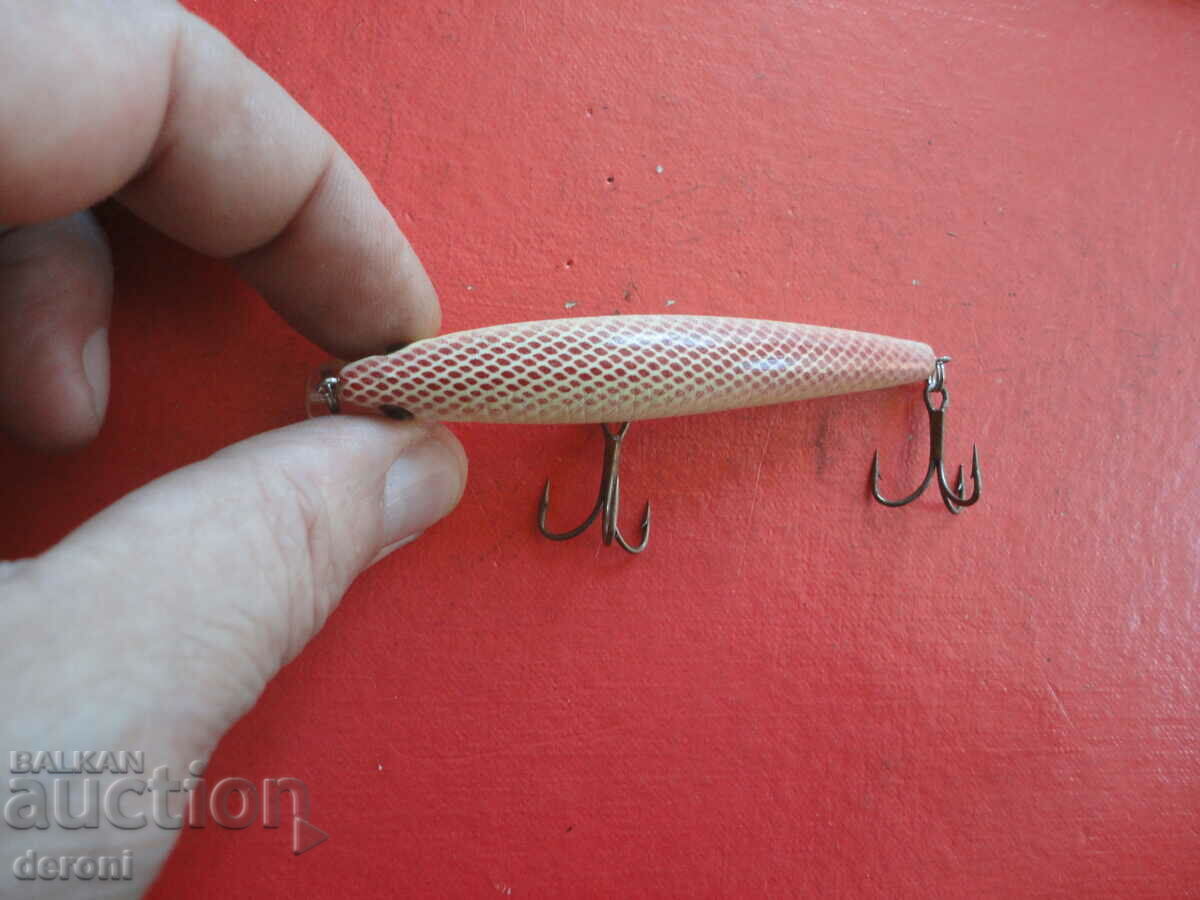 Livrarea Nalucă de pescuit strălucitoare 4 Livrarea Nalucă de pescuit strălucitoare 4