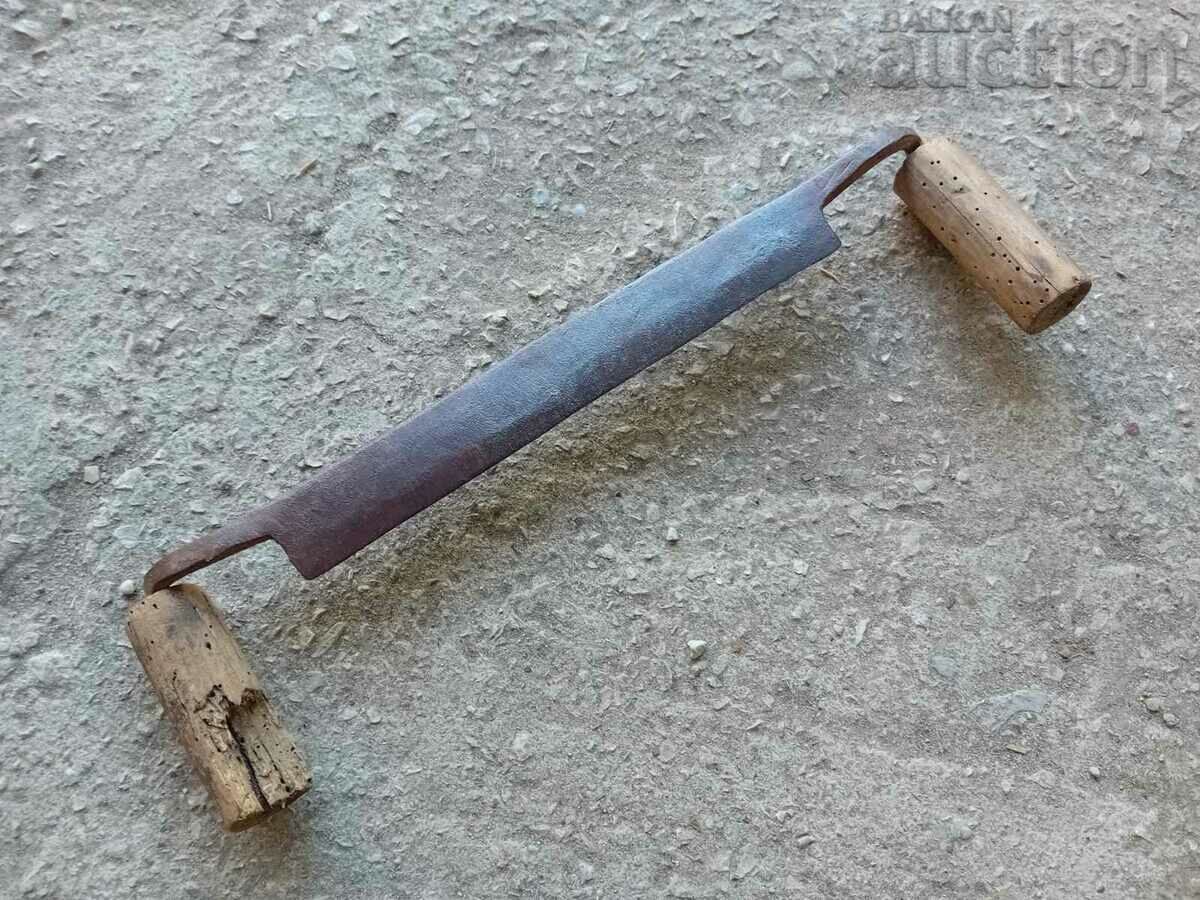 vechi primitiv rukan rokan forjat manual cu preț 25.00 BGN | € 12.78