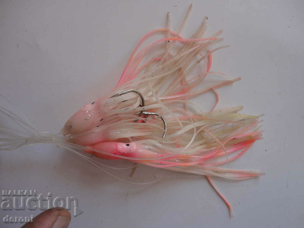 Naluca stralucitoare pentru momeli de pescuit cu preț 10.00 BGN | € 5.11 Naluca stralucitoare pentru momeli de pescuit cu preț 10.00 BGN | € 5.11