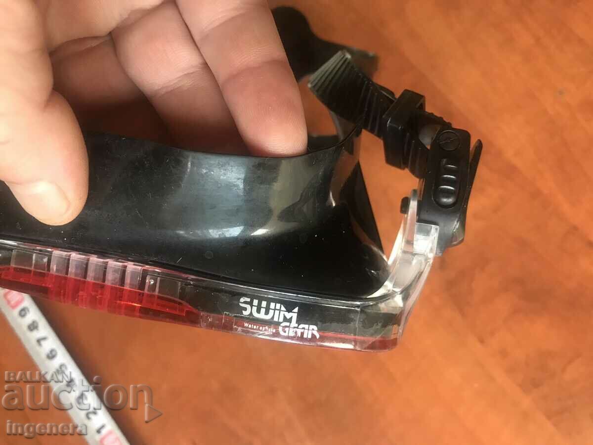 MASTĂ OCHEI DE APĂ PENTRU ÎNOT cu preț 16.00 BGN | € 8.18