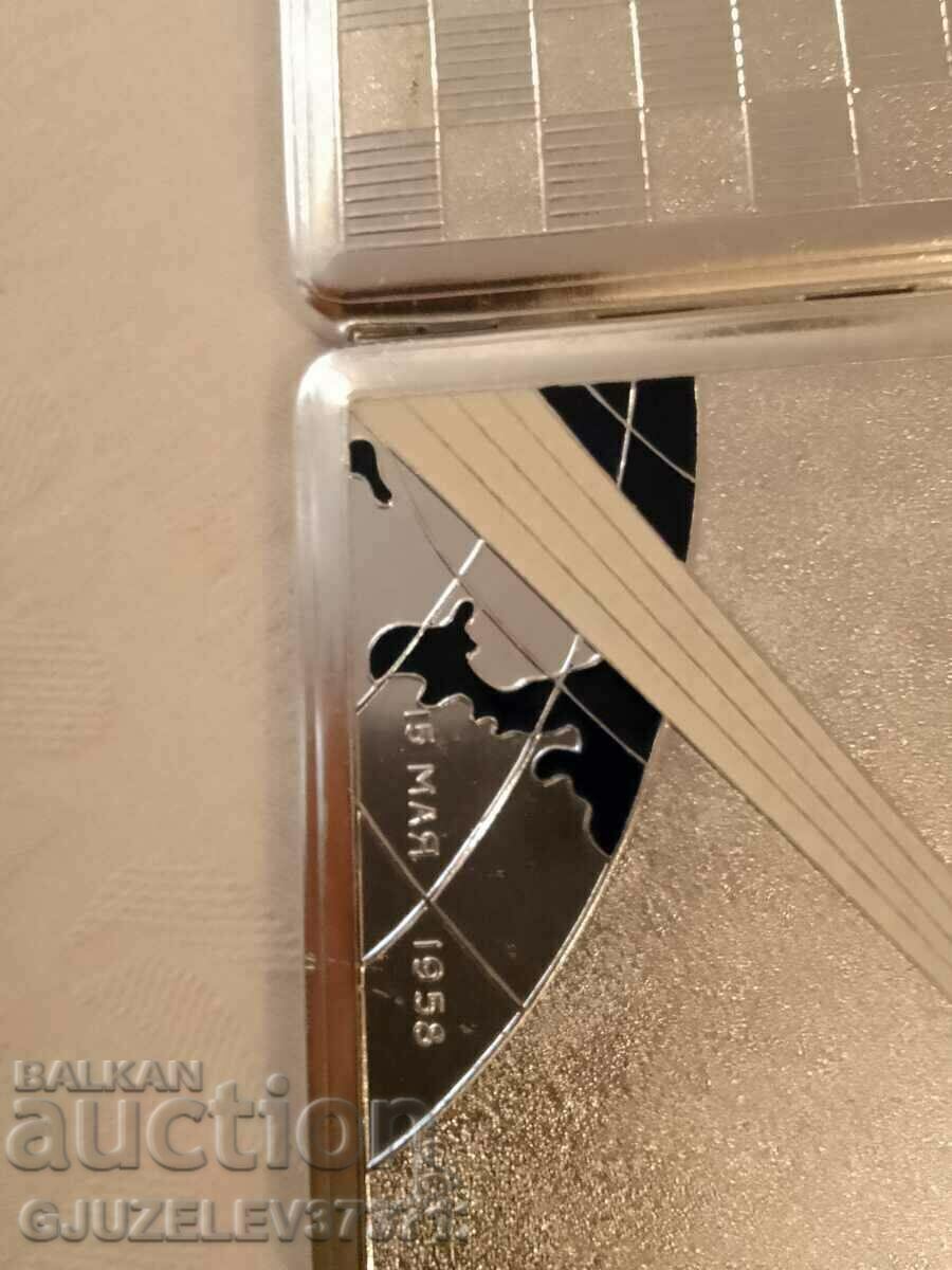 Collector's snuffbox Launch of Sputnik-USSR satellite. - 6