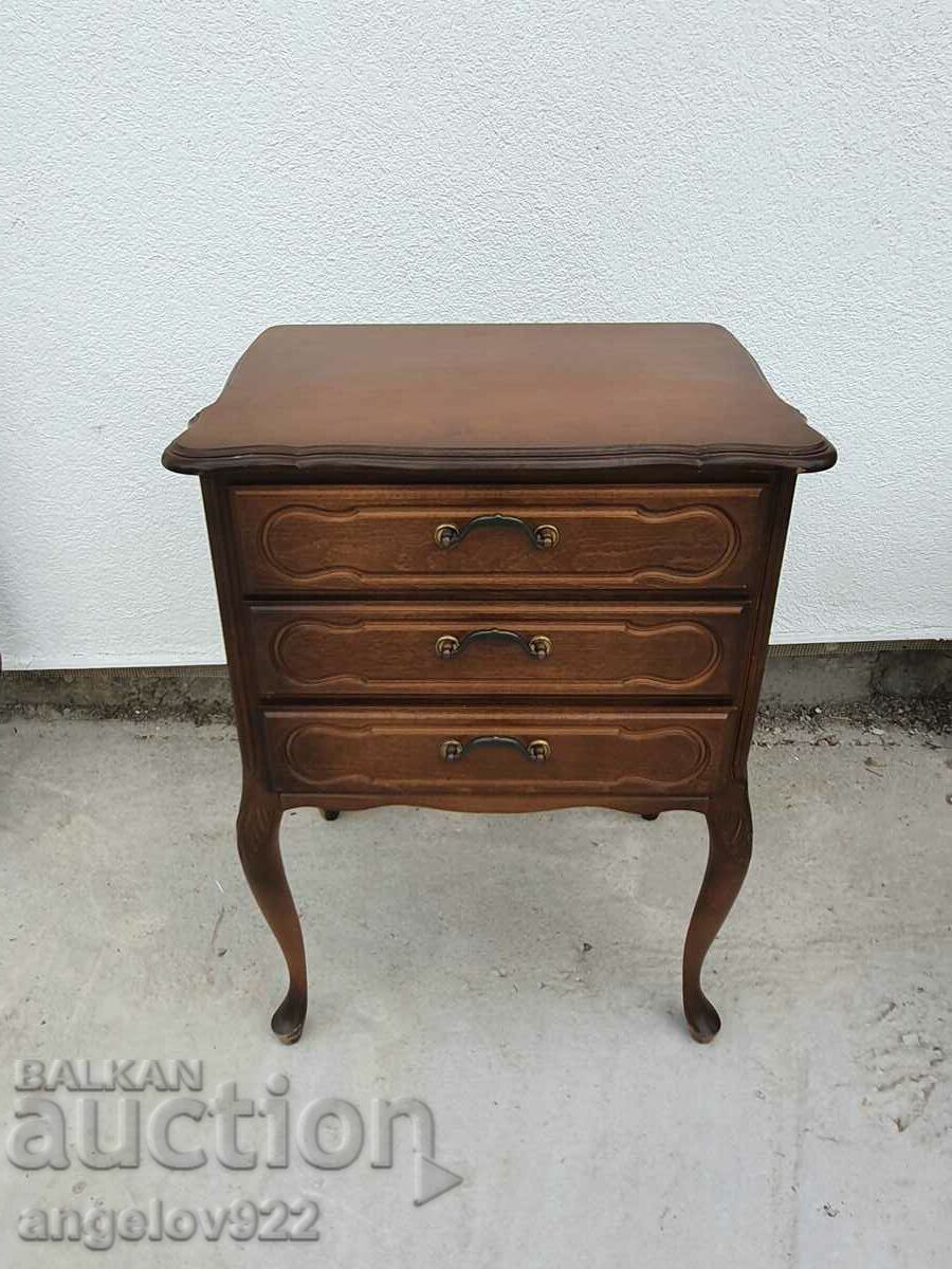 Beautiful little vintage chest of drawers!!!