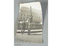 Стара  Военна снимка войници униформа паметник