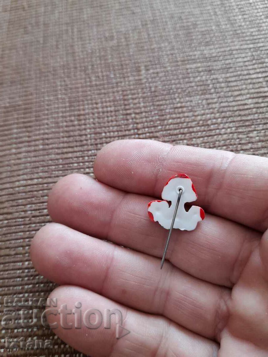 Old Martenitsa with price 6.00 BGN | € 3.07 Old Martenitsa with price 6.00 BGN | € 3.07