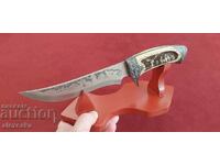 Hunting knife with stand