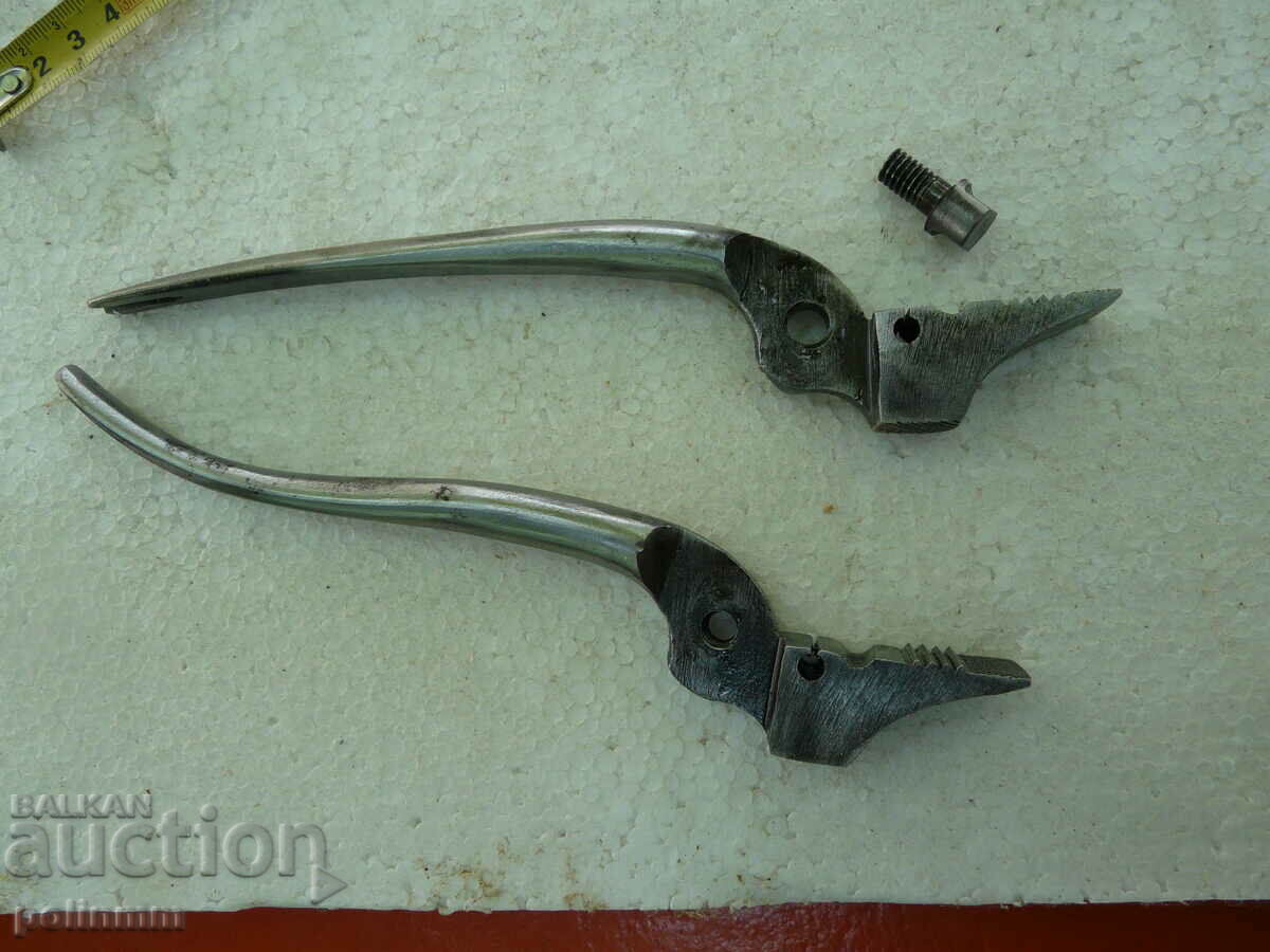 Auction Old German Shoemaker's Pliers - 51 Auction Old German Shoemaker's Pliers - 51