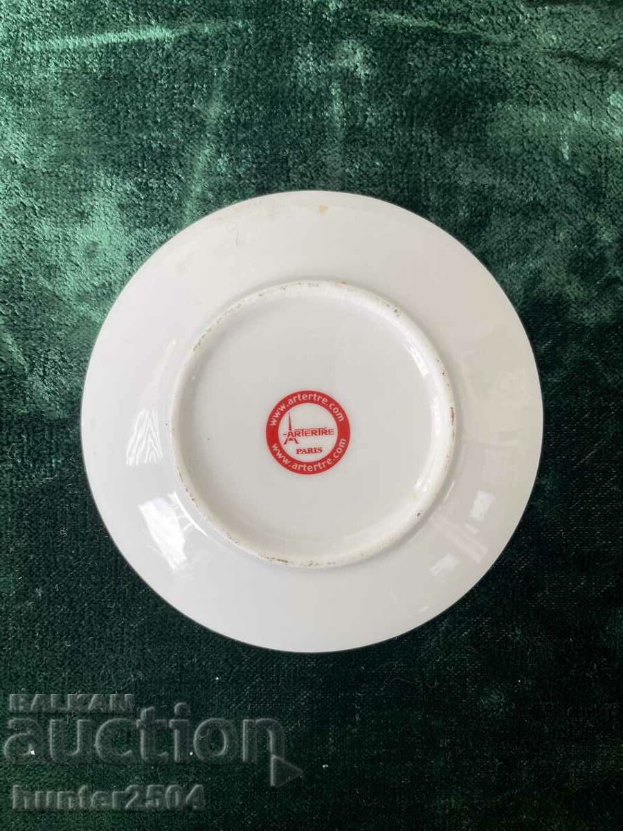 Plate-10 cm with price 19.95 BGN | € 10.20