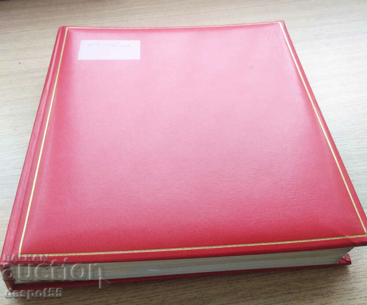 1945-85. USA. Empty "Marini" binder in excellent condition.