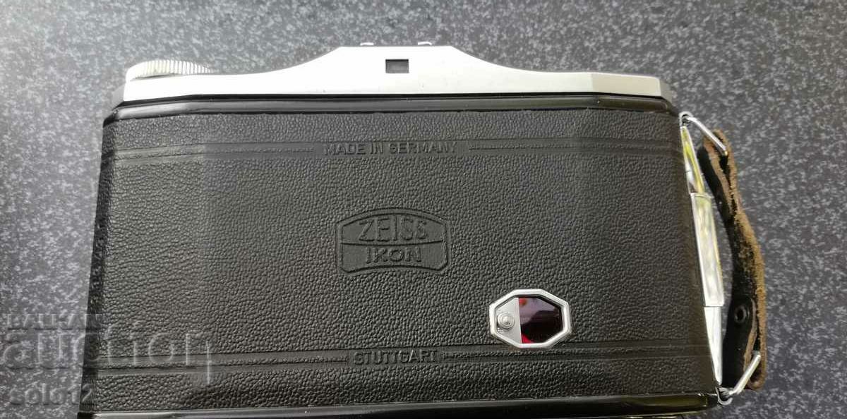 Old German bellows camera. with price 145.00 BGN | € 74.14 Old German bellows camera. with price 145.00 BGN | € 74.14