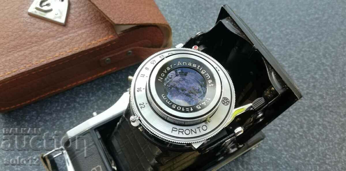 Old German bellows camera. - 6 Old German bellows camera. - 6